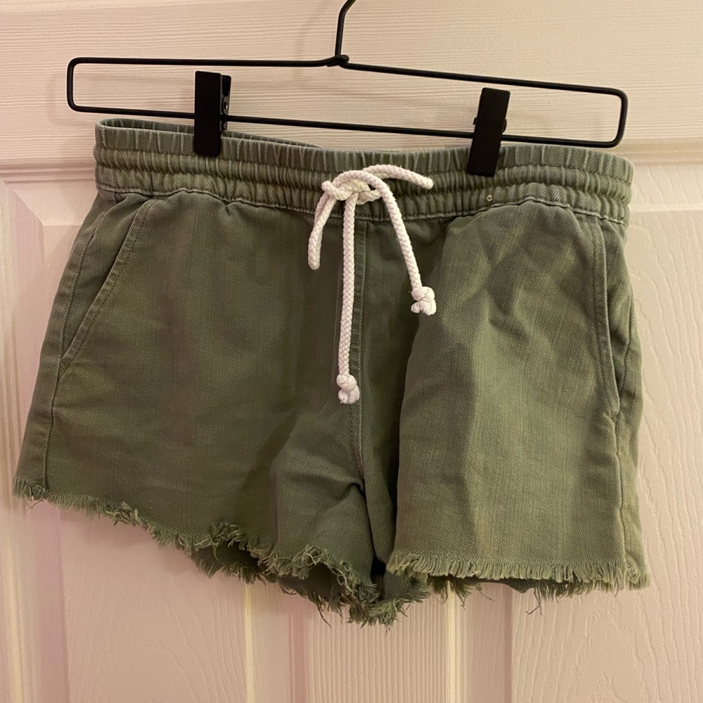 Aerie Cargo Green Beach Shorts Size XS